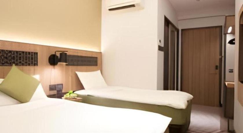 Aqueen Heritage Hotel Little India Singapore Exterior photo